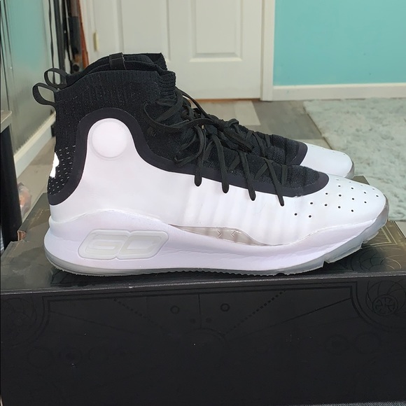 white and black curry 4